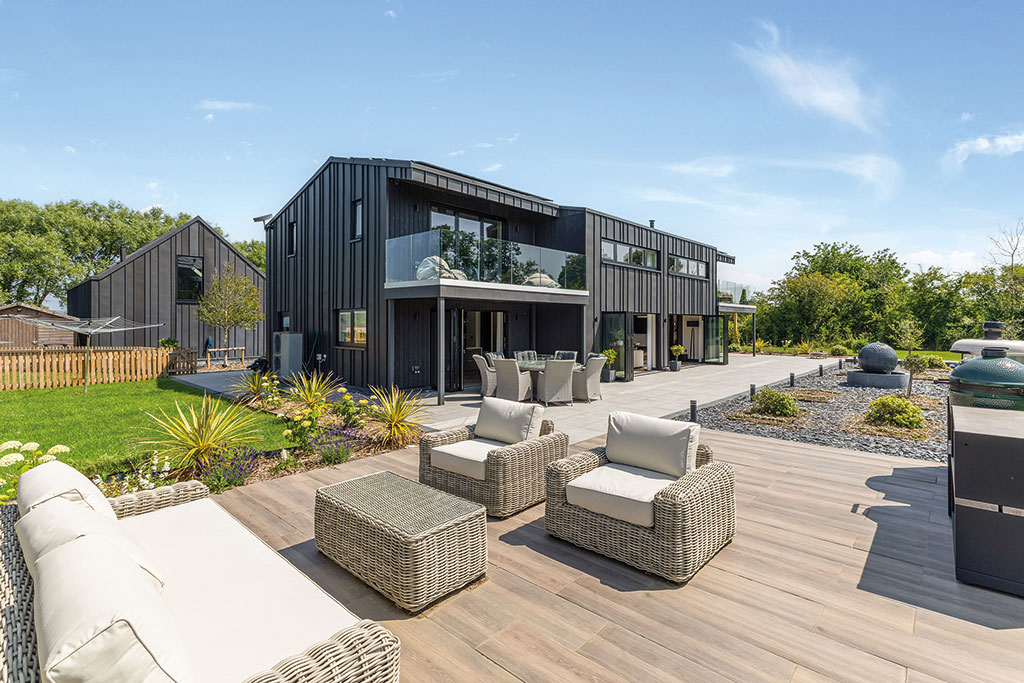Houses for sale with sporting facilities: Harmony House, Westham, Wedmore, Somerset