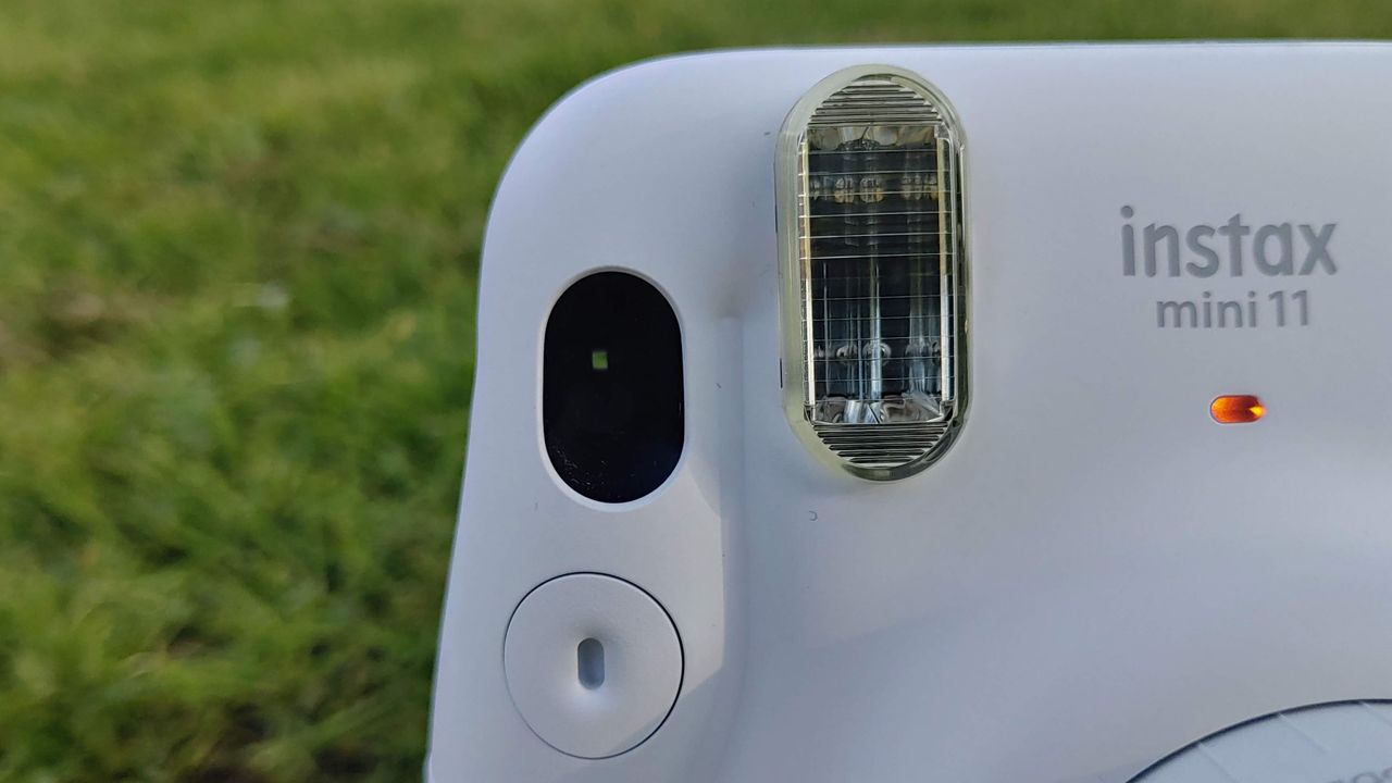 Fujifilm Instax Mini 11 HERO