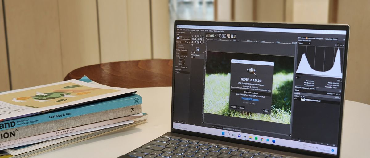 Image-editing software GIMP being used on Windows laptop for GIMP 2.10 review
