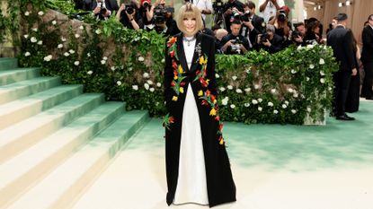 Anna Wintour attends The 2024 Met Gala Celebrating "Sleeping Beauties: Reawakening Fashion" at The Metropolitan Museum of Art on May 06, 2024 in New York City. 