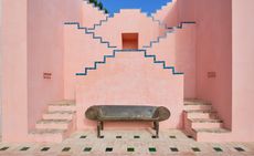 christian louboutin vermelho hotel new villas