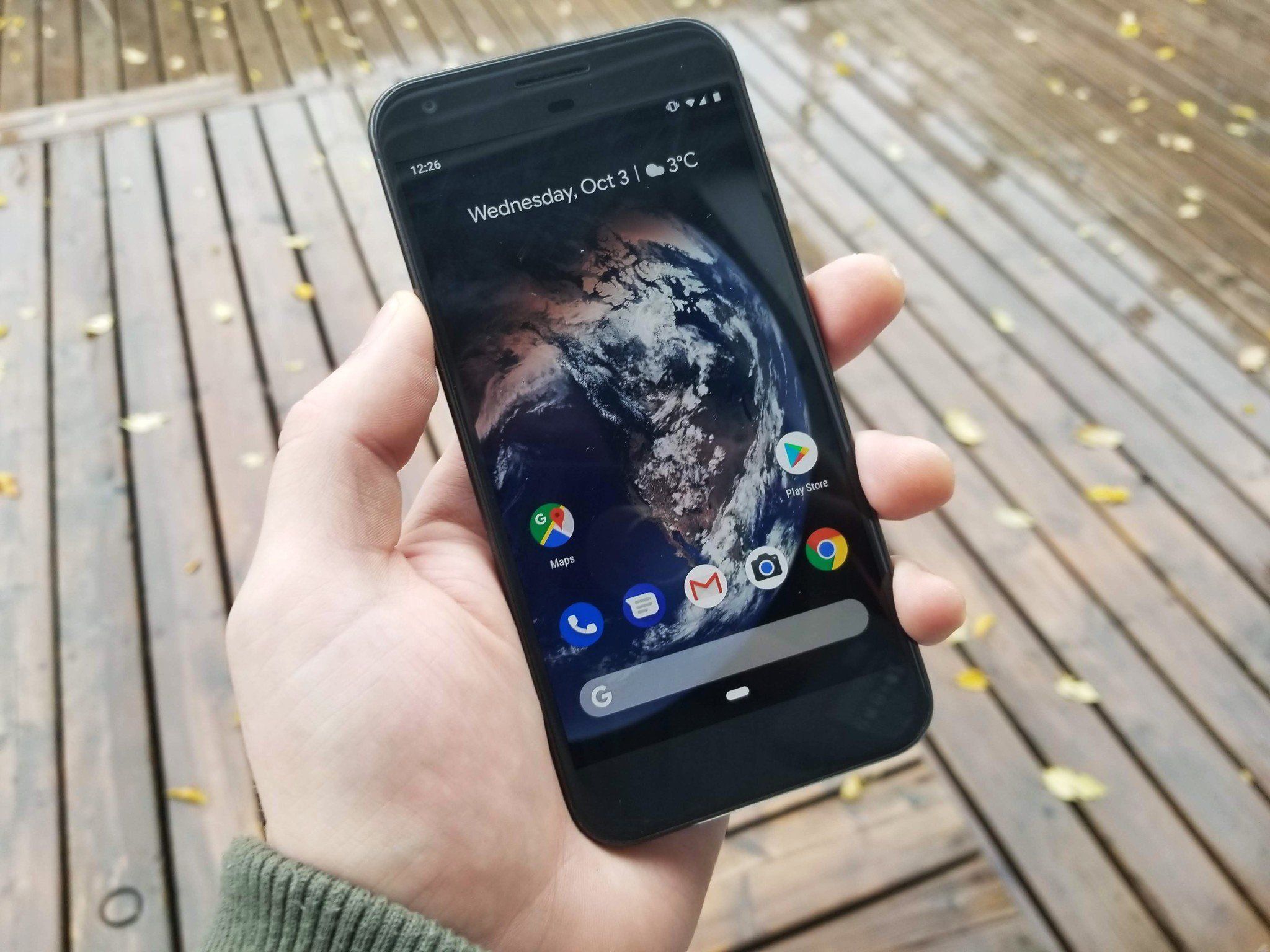 The Google Pixel XL, two years later: Going down with a fight