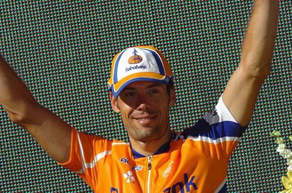 Freire waves to the crowd