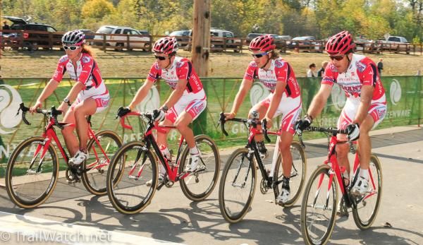 The California Giant Berry Team warming up together.