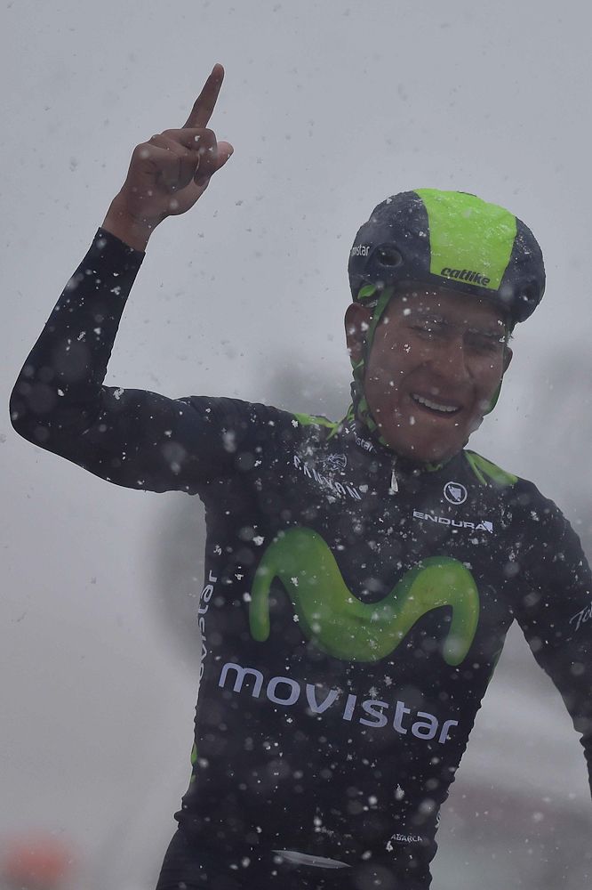 A snowy arrival fro Nairo Quintana.