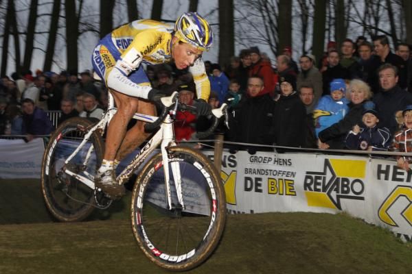 Tom Meeusen (Telenet-Fidea) rides to a 15th place finish in Loenhout
