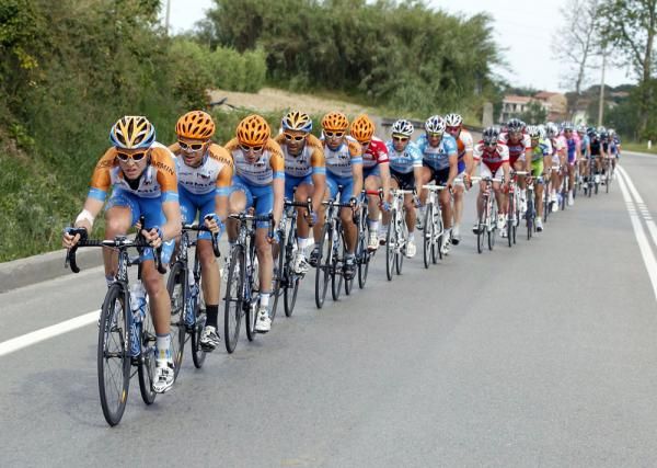 Cameron Meyer and Jack Bobridge on the front of the Garmin-Transitions train