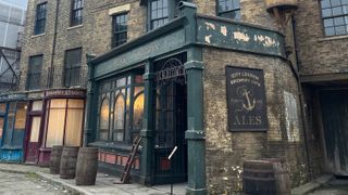 A Thousand Blows set picture of Victorian pub The Blue Coat Boy.