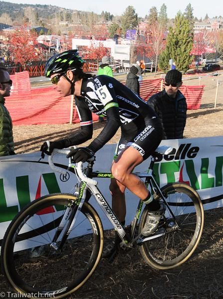 Nicole Duke (Cannondale) leading the race at the end of lap one