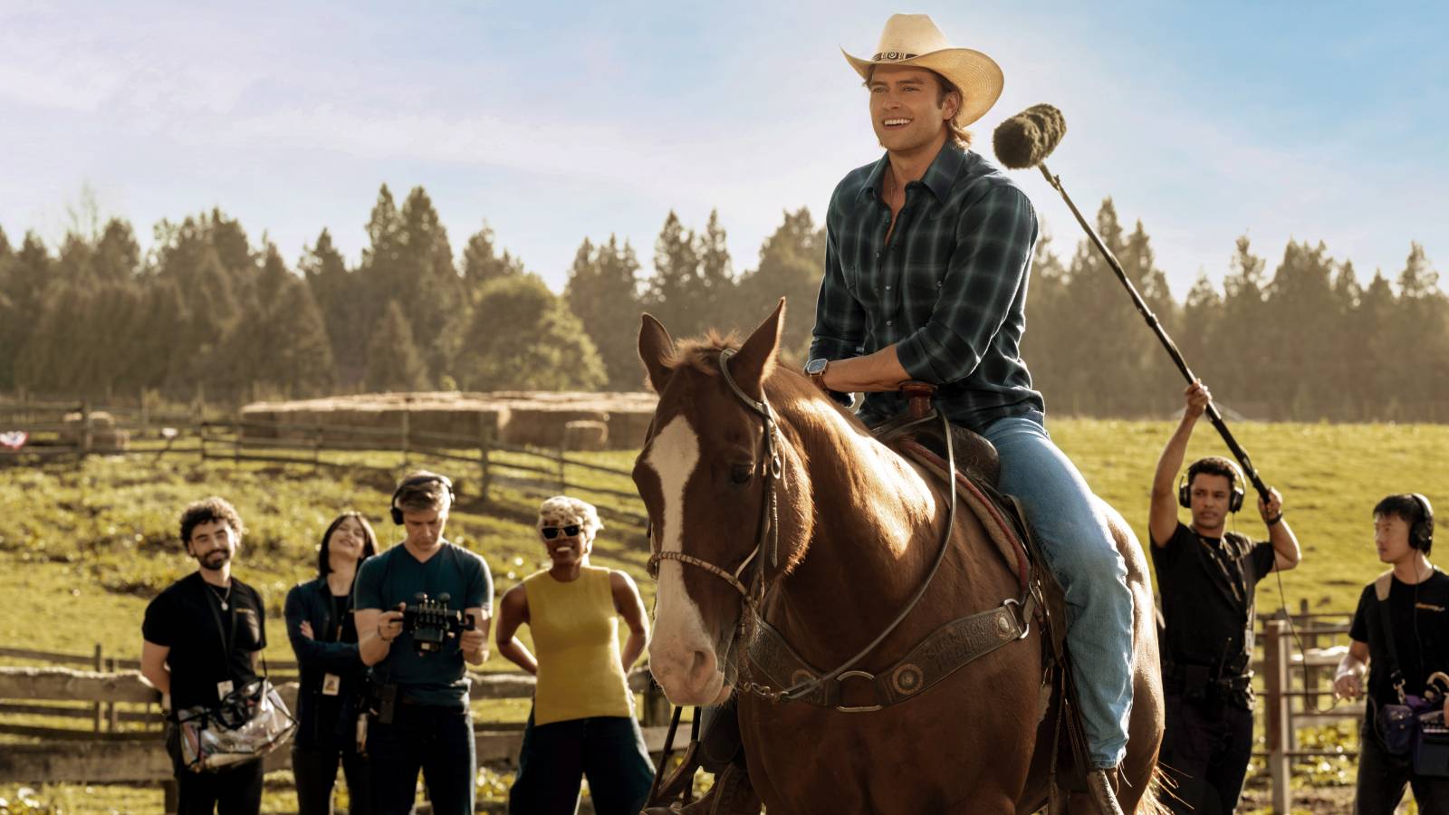 Pierson Fode in The Wrong Paris on Netflix.