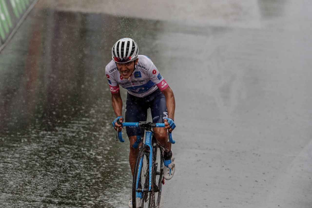 Richard Carapaz (Movistar) on the attack in the Giro d'Italia