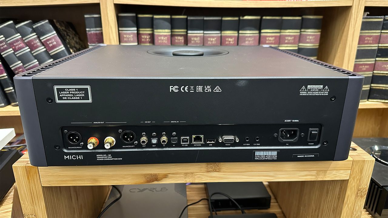 Rotel Michi Q5 CD player