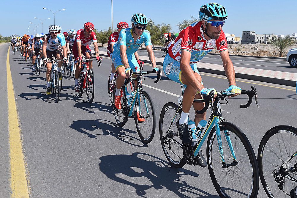 Vincenzo Nibali in the leader's jersey.