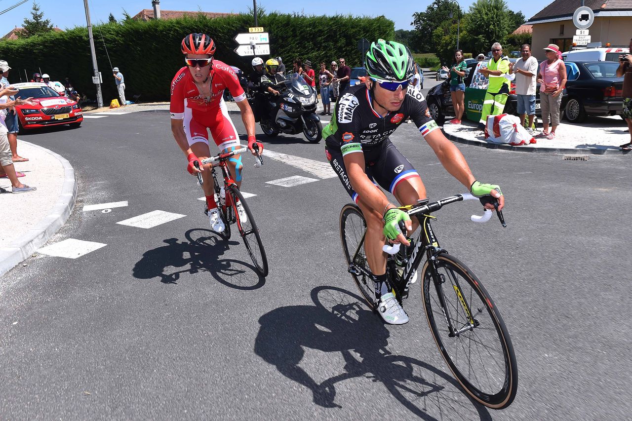 Pierrick Fedrigo (Bretagne-Seche Environnement) leads Kenneth Van Bilsen (Cofidis)