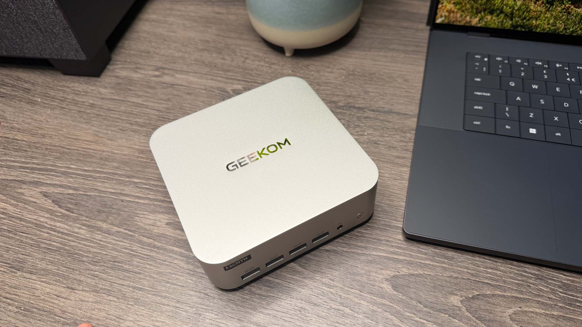 Geekom A9 Max AI mini PC
