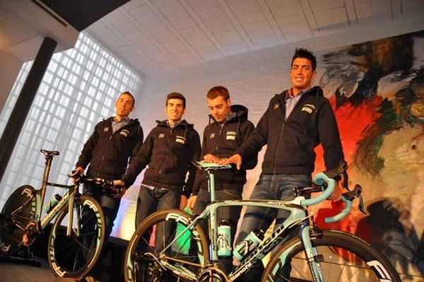 Vacansoliel riders show off their new Bianchi rides