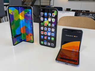 Galaxy Fold, iPhone and Galaxy Z Flip