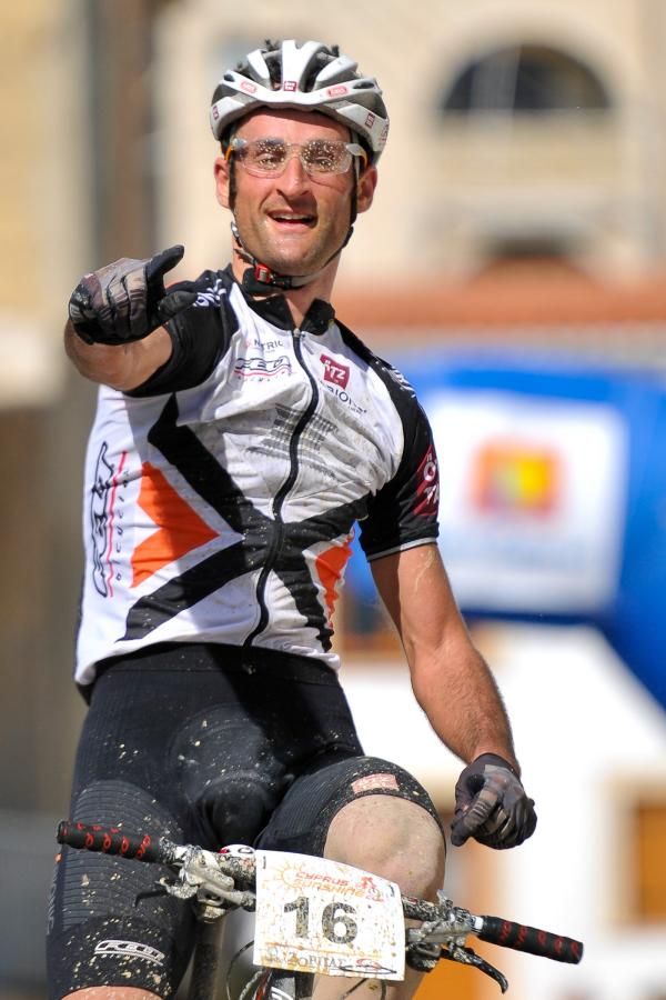 Austrian Karl Markt (Felt Otztal X-Bionic) celebrates his win.