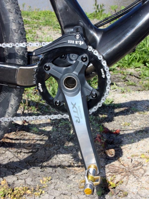 Kabush's bike was fitted with a single MRP 36T chainring and 1.X chain guide when we shot it on Saturday but team mechanic Gary Wolff swapped it to a double prior to Sunday's fast cross-country race.