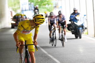 Pogačar looks back at a fading Vingegaard and Evenepoel as he smashes the climb the Isola 2000