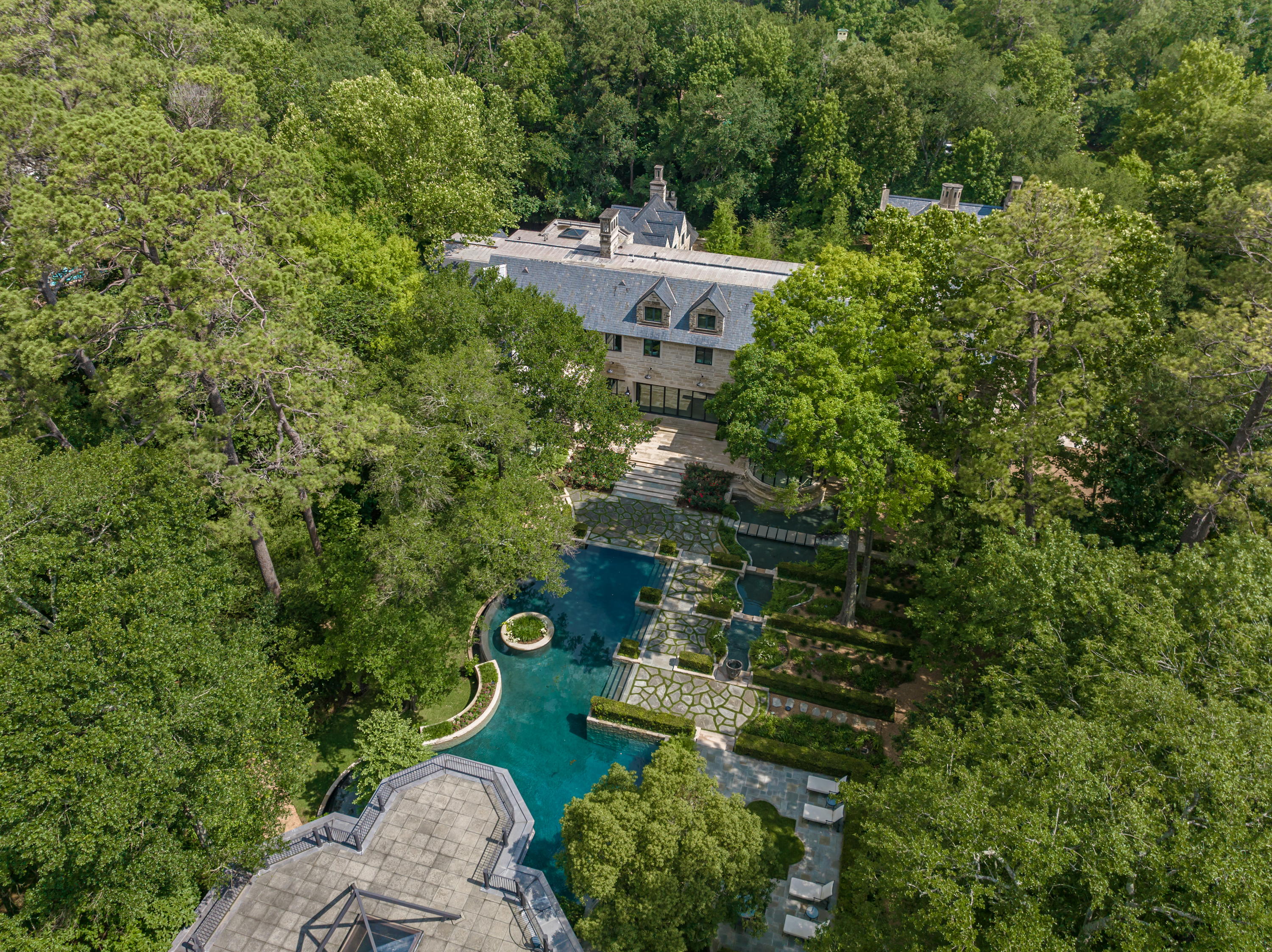 The Lodge at Hunter's Creek