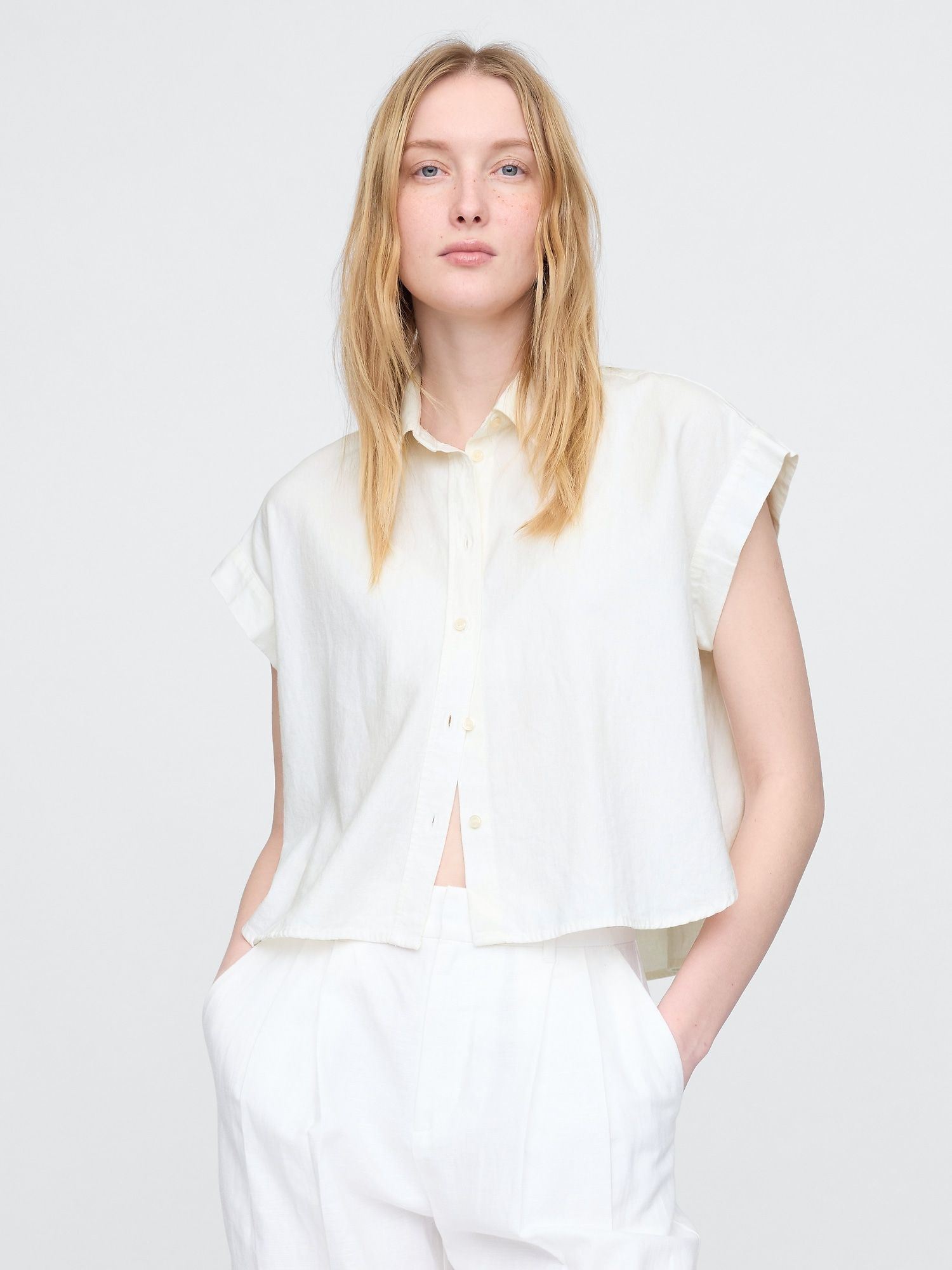 Gap, Linen-Blend Cropped Shirt