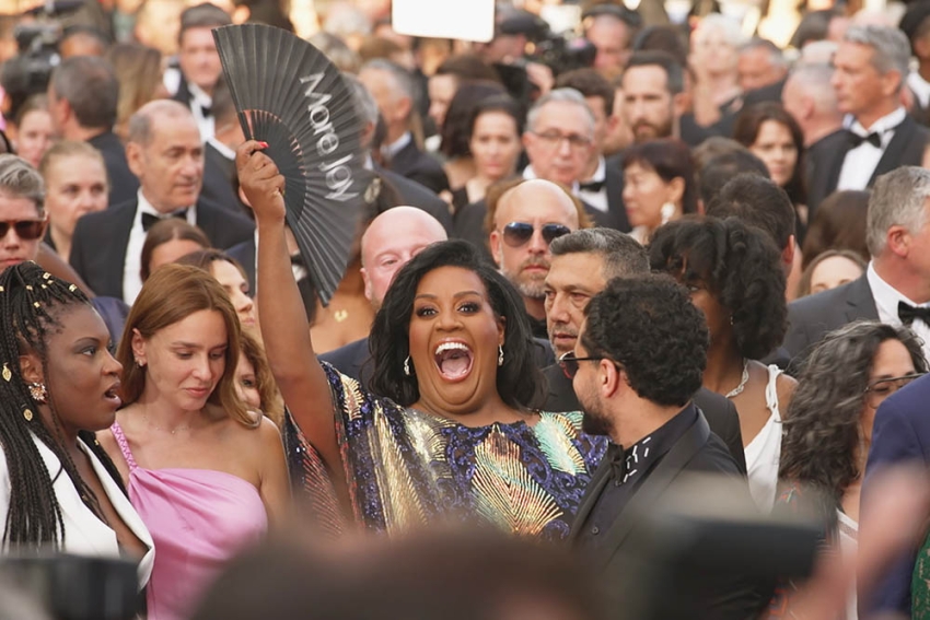 Alison Hammond in a crowd