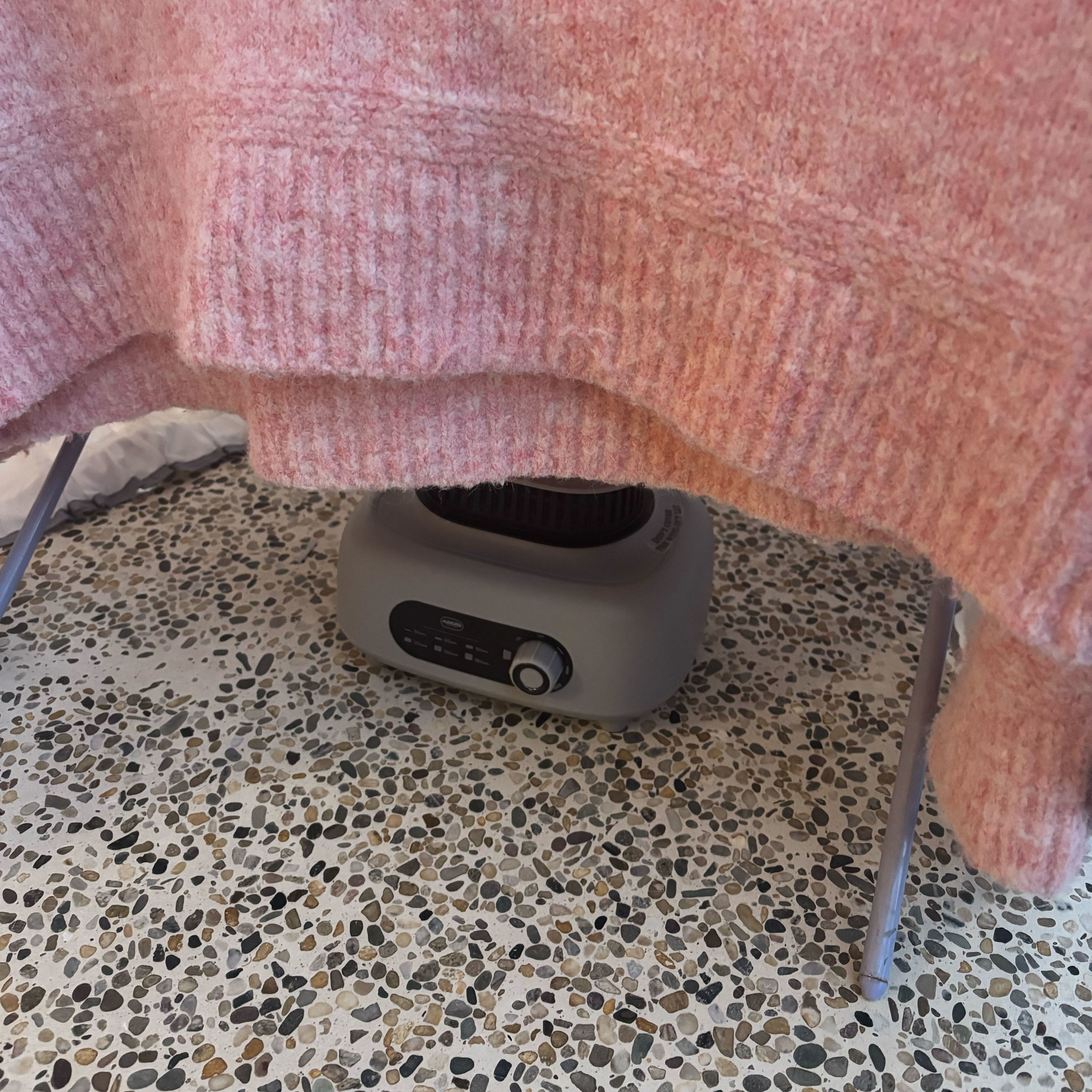 addis heat pod under an airer with clothes