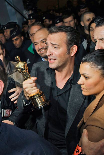 Jean Dujardin - Oscar-winner Jean Dujardin receives a hero?s welcome in Paris - Oscars 2012 - Oscars - Marie Claire - Marie Claire UK