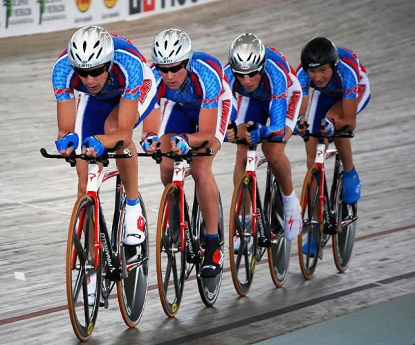 Russia's Lokomotiv squad finished second in the men's team pursuit qualifying round.