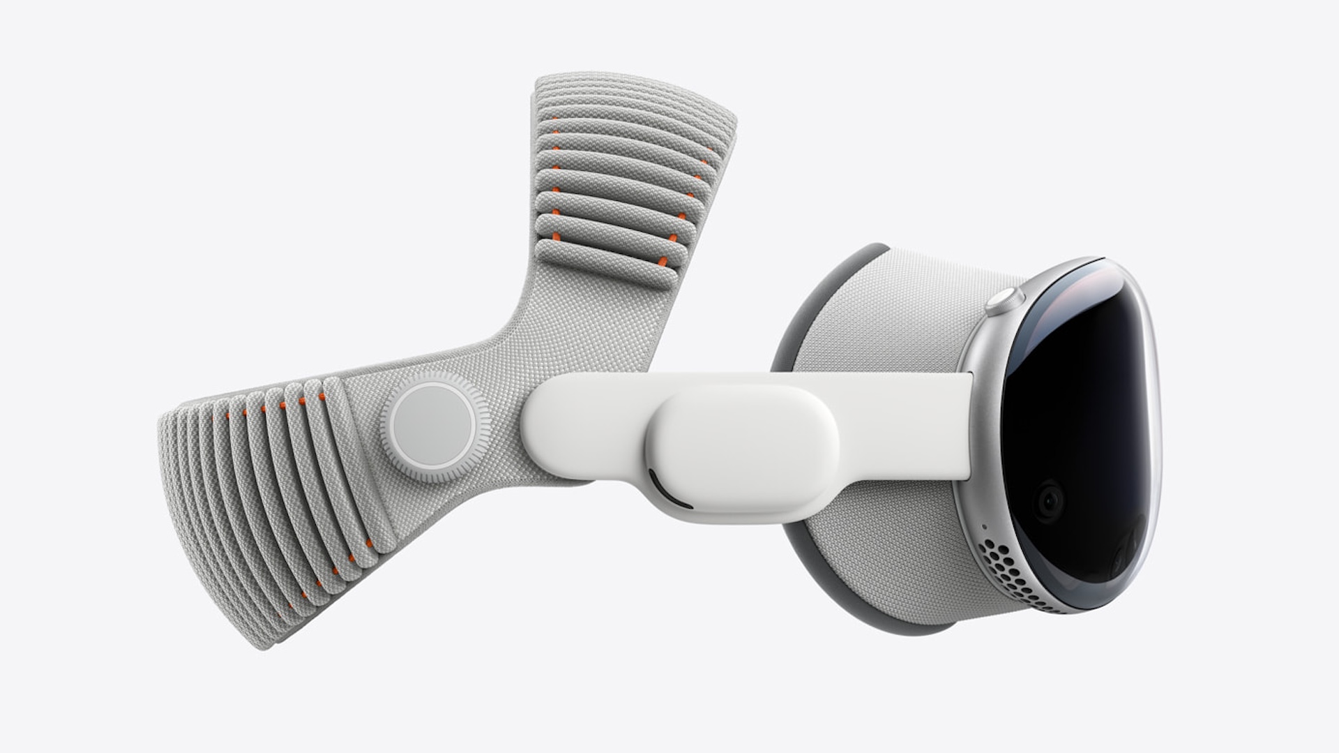 Apple Vision Pro using the Dual Knit band