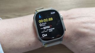 Recording a workout with your Apple Watch