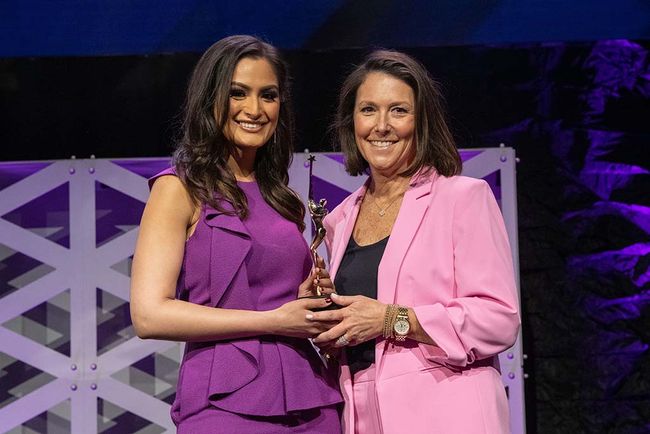 Co-host Natasha Verma, weekday evening anchor at WNYW New York, with honoree Suzanne Sullivan, EVP, ad sales, Fox Entertainment.