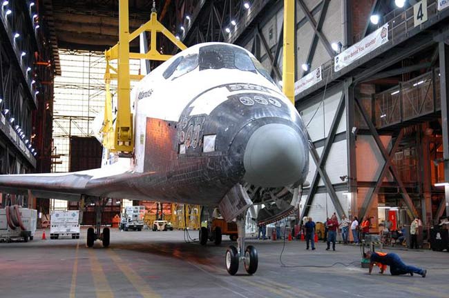 Shuttle Atlantis Demated From External Tank