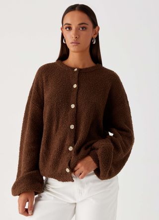 Gracie – Übergroße Strickjacke – Braun