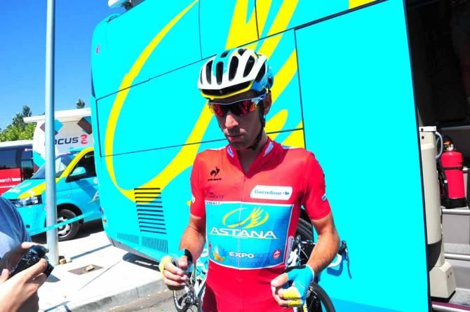 Vincenzo Nibali (Astana) in red at the 2013 Vuelta a Espana.