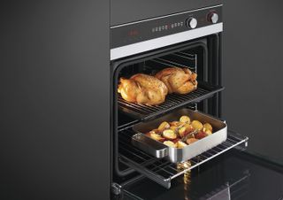 Fisher & Paykel oven with guided cooking