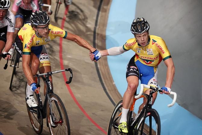 Defending Rotterdam Six champions Peter Schep and Wim Stroetinga are in the mix to win another title.