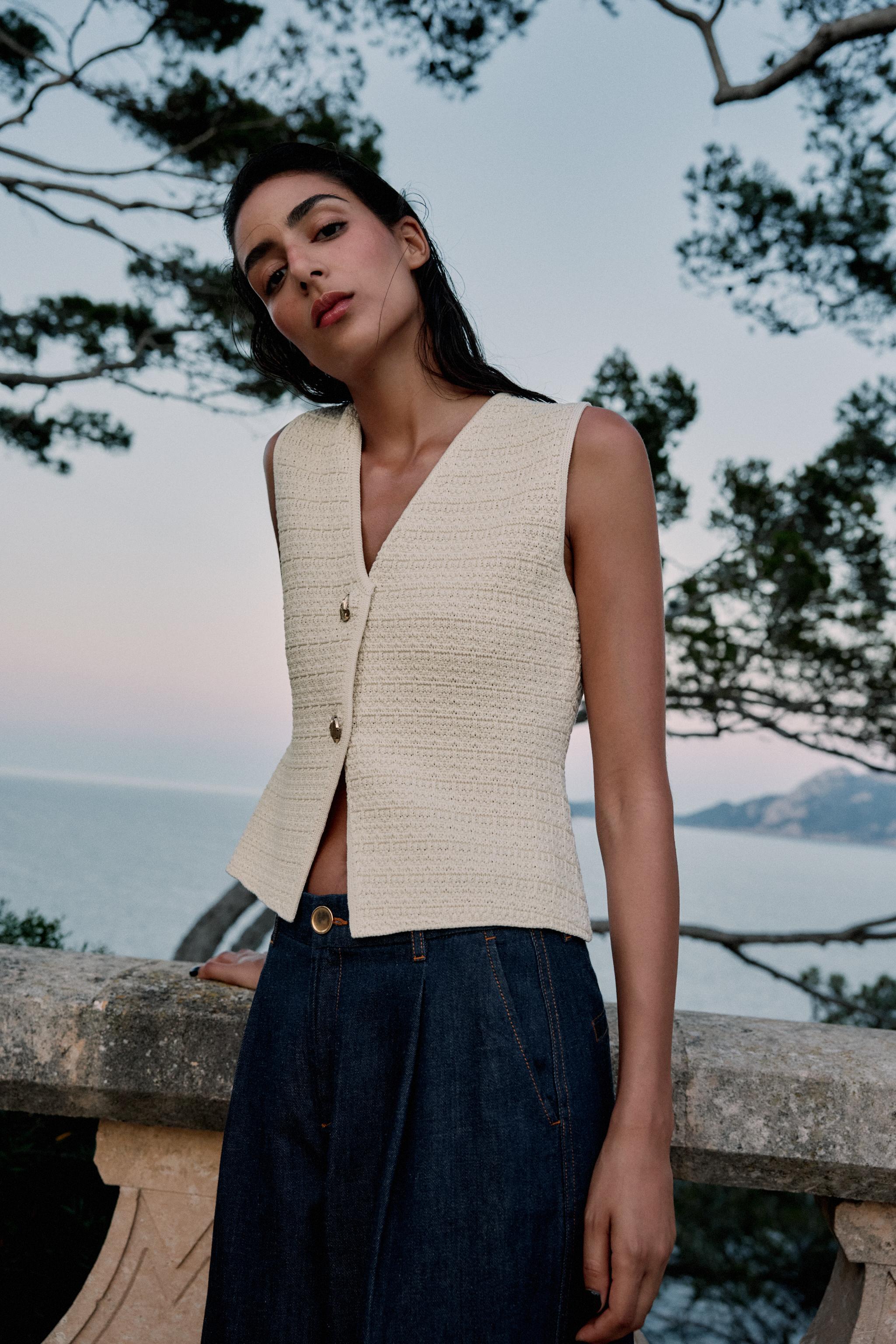Textured Knit Vest