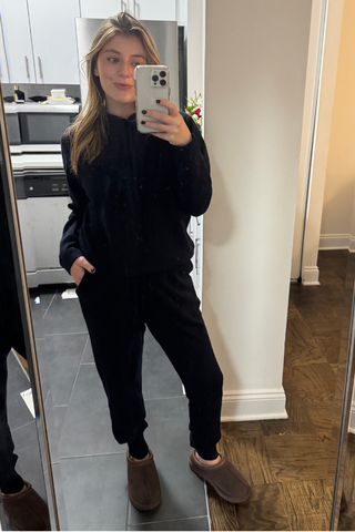 Samantha Holender Marie Claire senior beauty editor wears the Naadam off-duty cashmere loungewear set