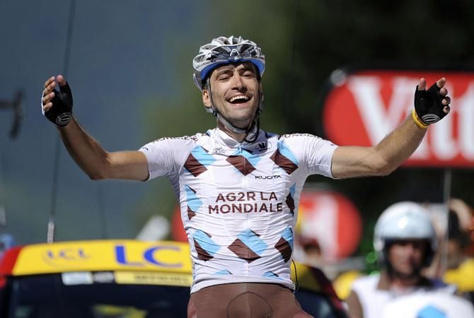 Christophe Riblon (AG2R - La Mondiale) is victorious at the summit finish of Ax 3 Domaines