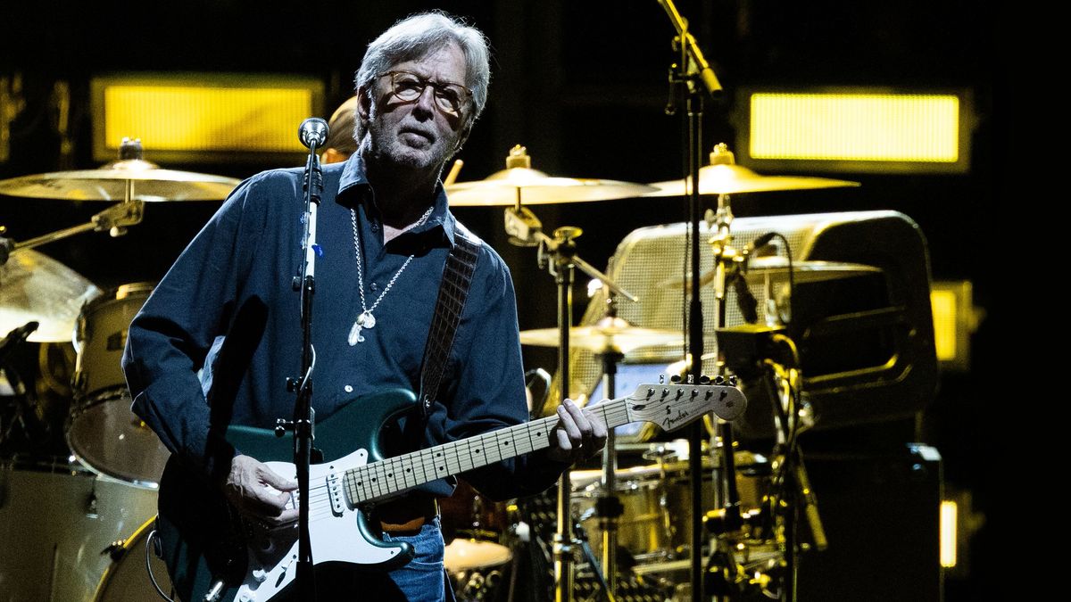 Eric Clapton refuses to play to 'discriminated audiences' where vaccine ...