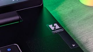 Razer Blade 18 (2024) Thunderbolt 5 port sticker