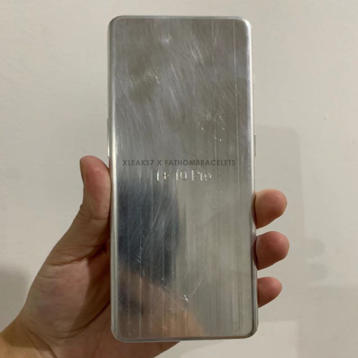 OnePlus 10 Pro dummy photos.