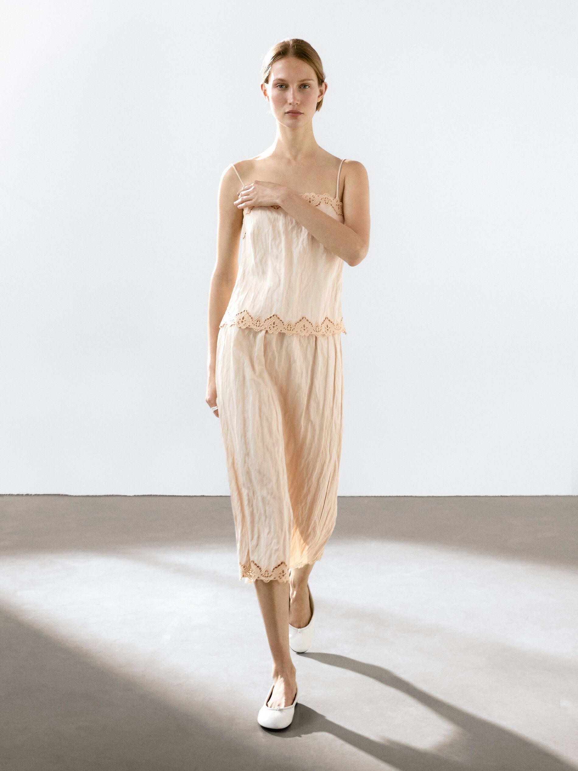 Flowing Midi Skirt With Blonde Lace Detail