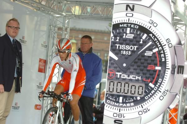 Naoya Uchino (Japan) begins his ride