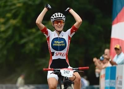 Kate Courtney (Whole Athlete / Specialized)
