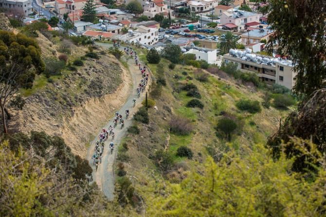 The start of the elite women's race in Voroklini