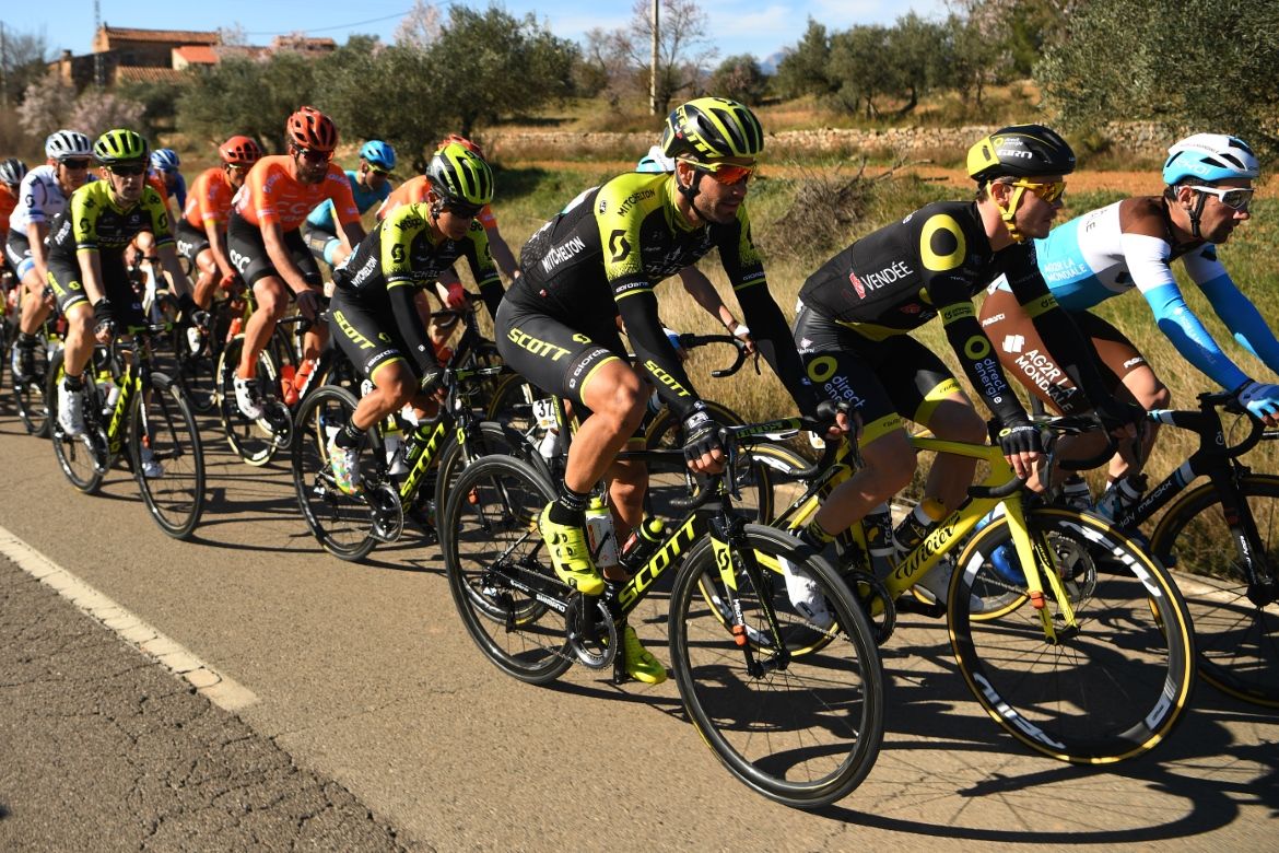 The Mitchelton-Scott team work away in the bunch