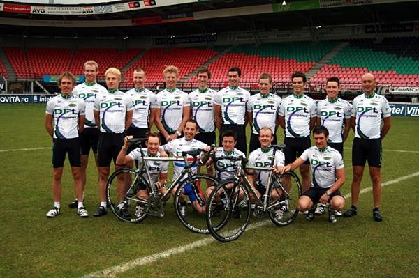 The team assembles on the pitch